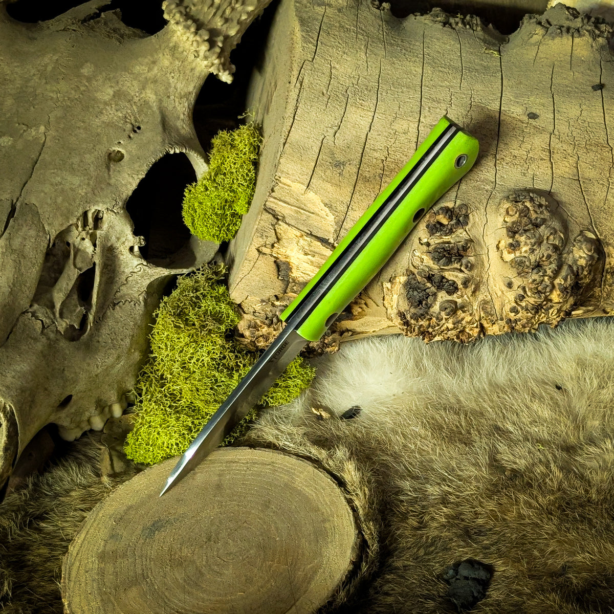 Custom Bushcraft EDC - pistachio linen micarta - black canvas