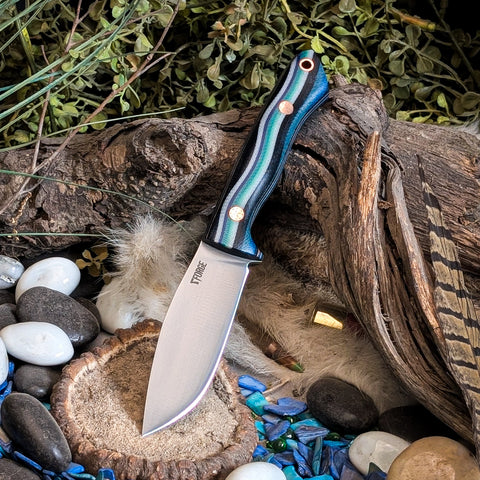 Arctic hunter - Gcarta - Black and Blue Liners - Mosaic Pins