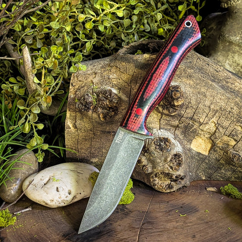 Artemis Hunter - Lilith Burlap - Red Liners and pins - Stonewashed blade