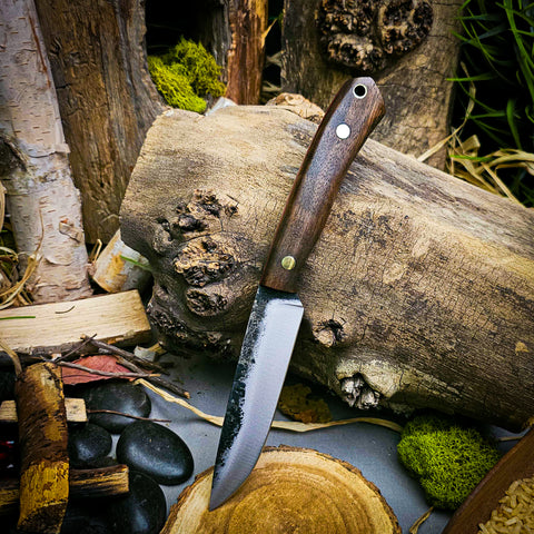 Hand forged Hunter - Black walnut - Red liners - brass pins