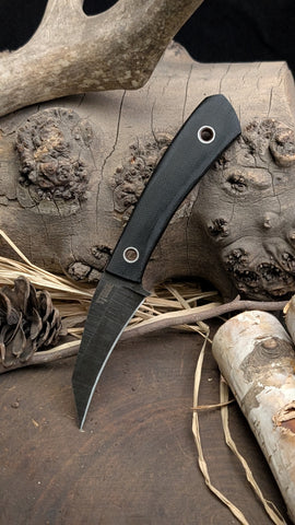 Howler - black canvas micarta